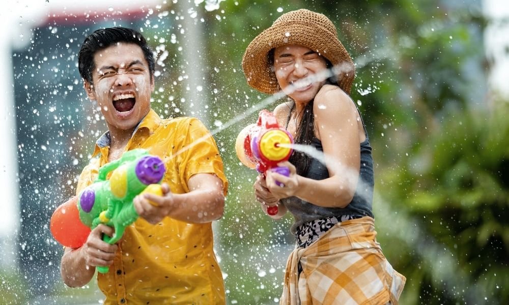 Capodanno Thailandese: alla scoperta del Songkran, il capodanno più bagnato del mondo