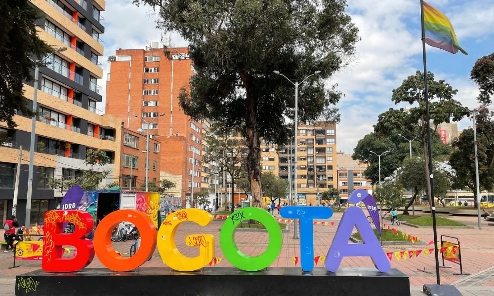 Itinerario LGBTQ+ a Bogotà: Luoghi per scoprire la comunità gay nella capitale della Colombia
