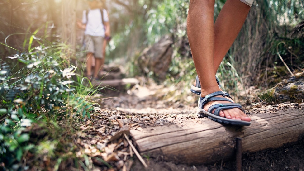 Sandali trekking: Consigli e recensioni dei migliori sandali da trekking uomo e donna