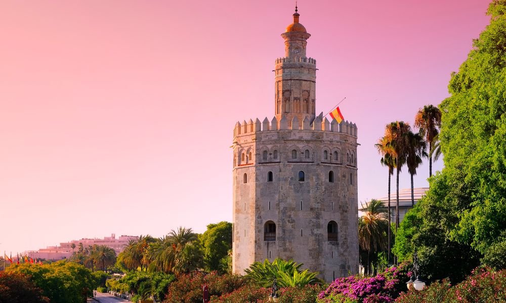 Torre dell’Oro Siviglia: Tutto quello da sapere, biglietti, orari e informazioni per la visita