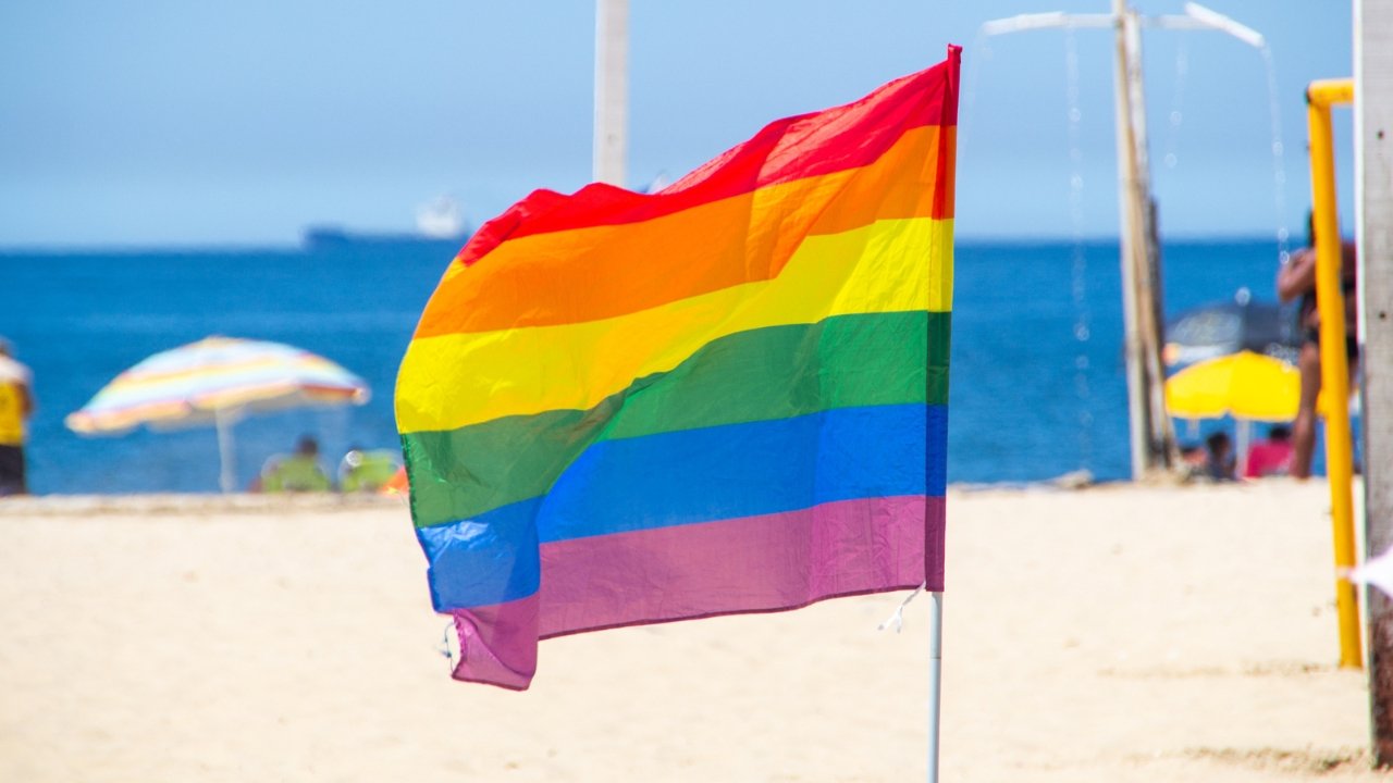 Spiagge Gay Italia: Tutte le spiagge nudiste e LGBTQ+ friendly dove andare