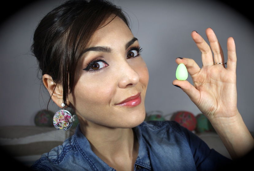 Test sulla MINI Beauty Blender | Ma quante se ne inventano? preview