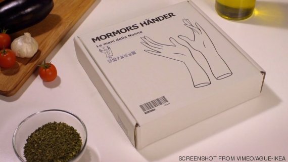 Le mani della nonna per cucinare: l’invenzione di Ikea preview