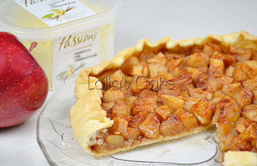 La video ricetta della foglia di mele caramellate con gelato alla vaniglia | WEGIRLS preview