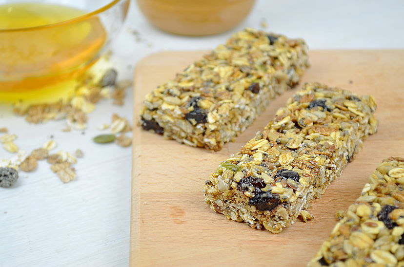 Barrette energetiche, solo 3 ingredienti – VIDEO RICETTA preview