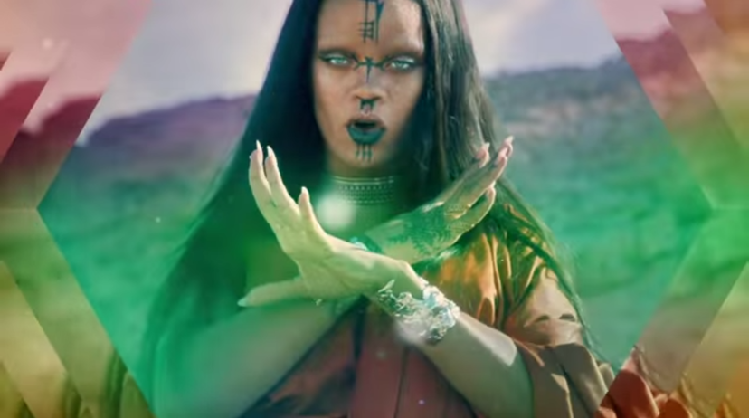 Rihanna aliena senza sopracciglia in “Sledgehammer” article-post