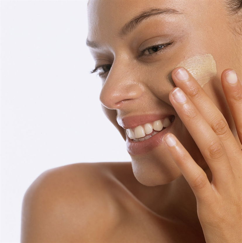 Come Applicare il Fondotinta con le Mani preview