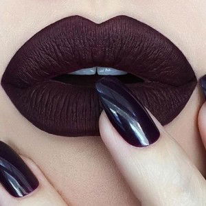 dark lips