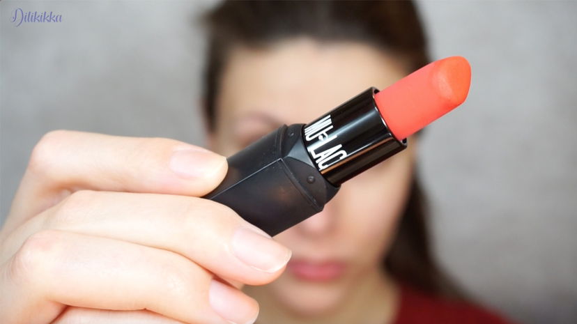 3 usi del rossetto rosso preview