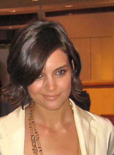 Katie Holmes ha un nuovo compagno: “Ora non ci nascondiamo più” article-post