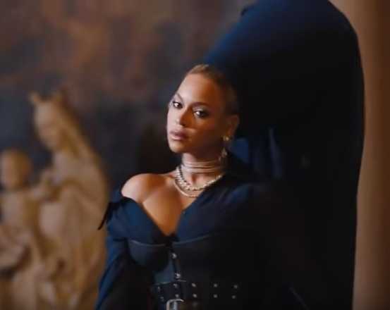 Family Feud: Beyoncé e la figlia nel nuovo video di Jay Z article-post