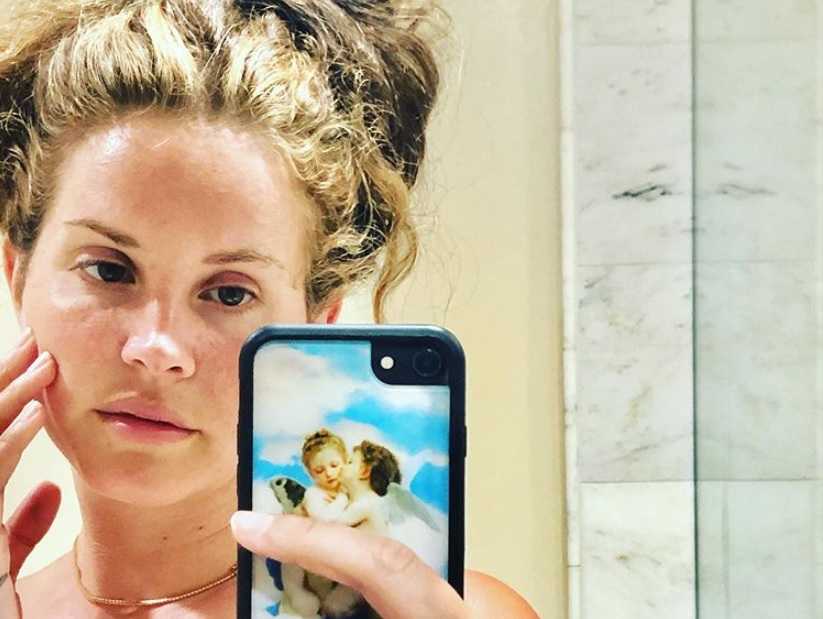 Lo sfogo di Lana Del Rey , accusata di rendere «glamour gli abusi» nelle sue canzoni | WEGIRLS article-post